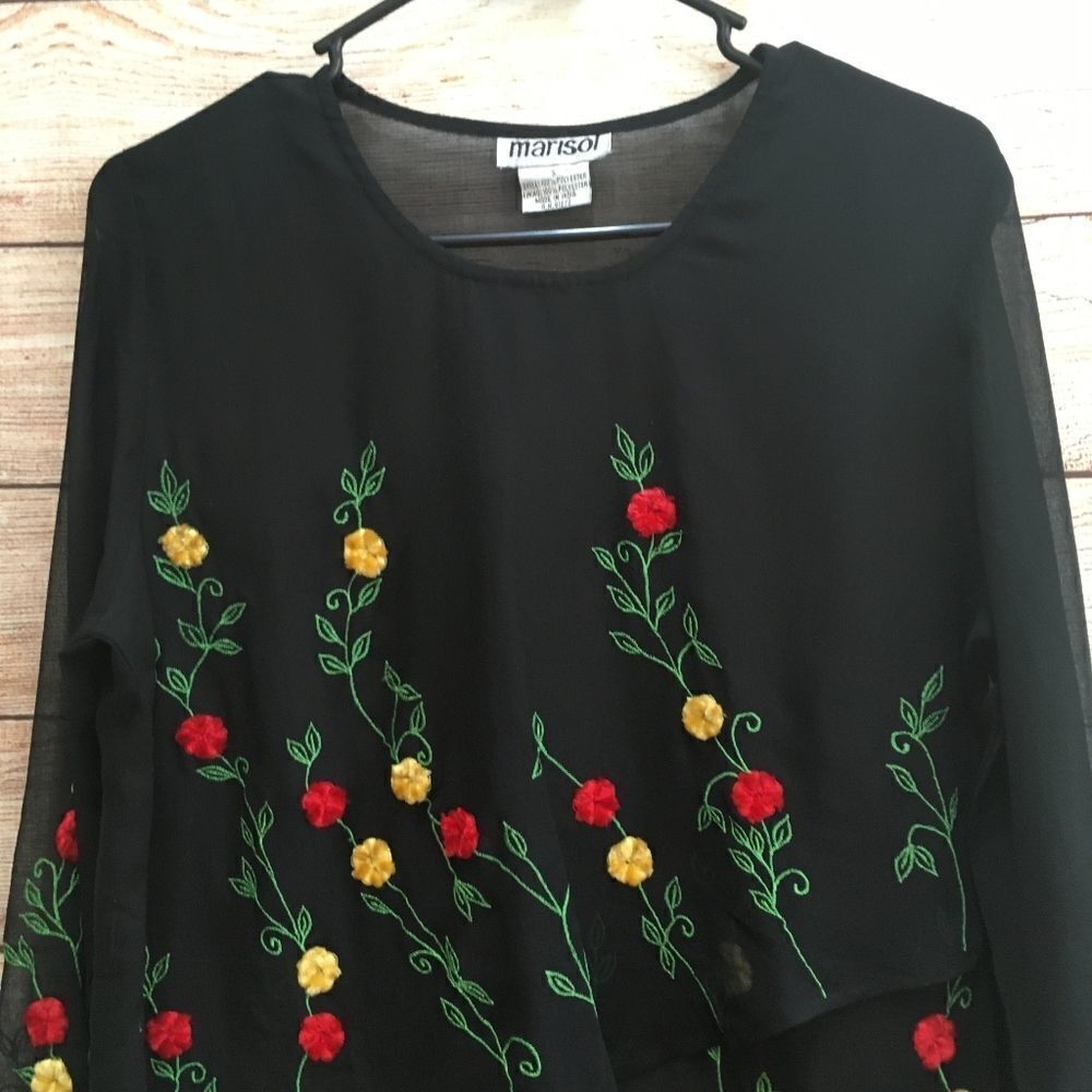 VINTAGE MARISOL EMBROIDERED TOP IN BLACK - Picture 2 of 8